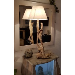 Lampe en bois flotté