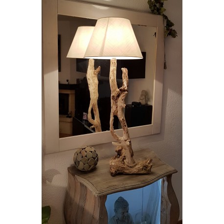 Lampe en bois flotté