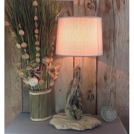 Lampe en bois flotté