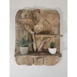 Etagère en bois flotté cosy